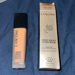 BNIB- Lancome Teint Idole Ultra Wear 520 Suede (W)